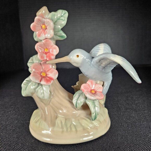 Beautiful Hummingbird Figurine And Votive Candle Holder. Anco/House of Lloyd - Picture 1 of 10